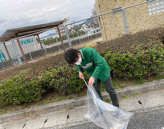 清掃活動の様子